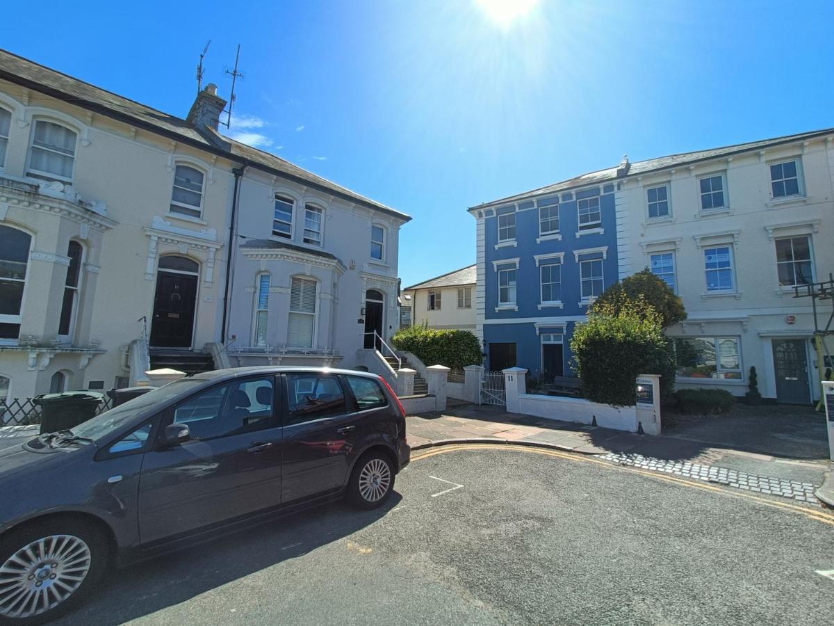 Swish **** Free Carpark **** Train Station 2 Mins Apartment Eastbourne Bagian luar foto